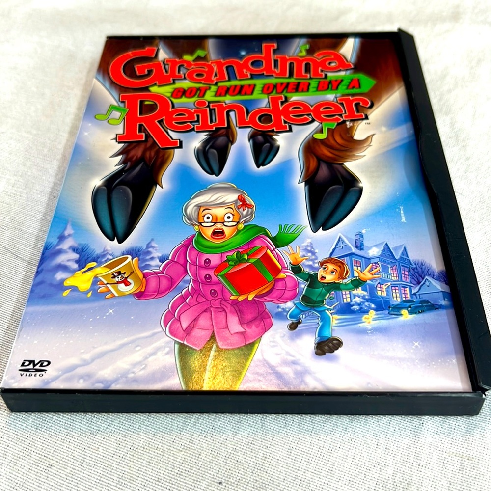 🌞 Grandma Got Run Over With a Reindeer on DVD Christmas fun cartoon rare